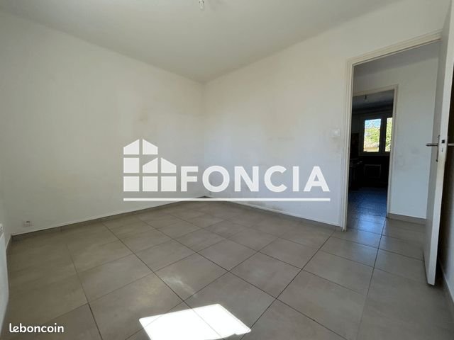 Appartement à louer, 58m², Marignane