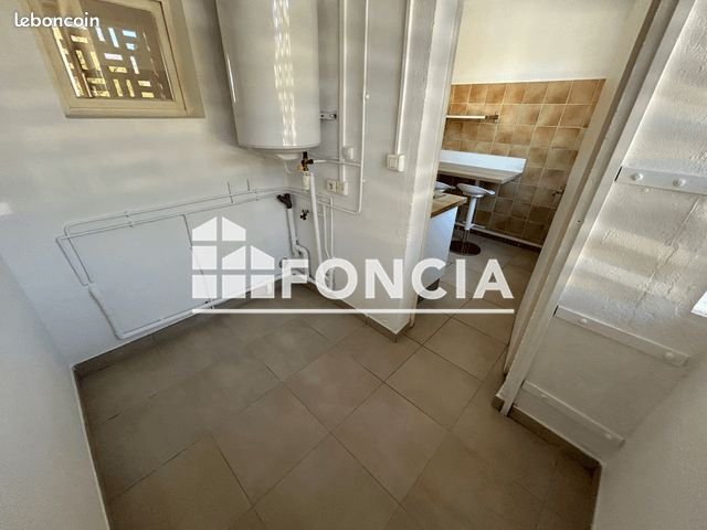 Appartement à louer, 58m², Marignane