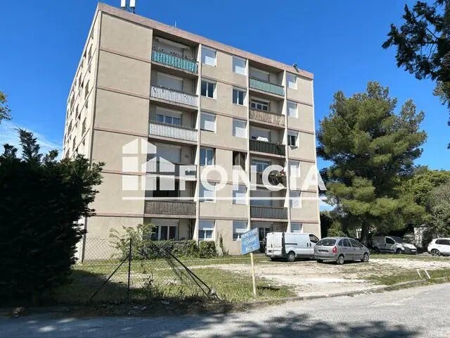Appartement à louer, 25m², Marignane