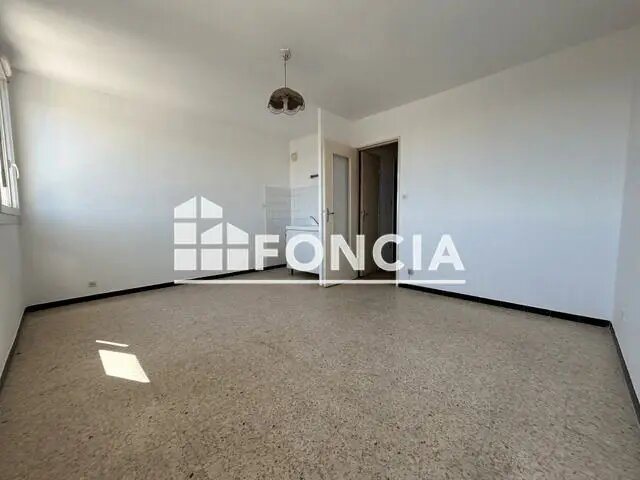 Appartement à louer, 25m², Marignane