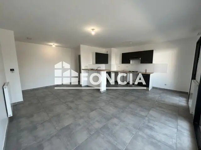 Appartement à louer, 76m², Vitrolles