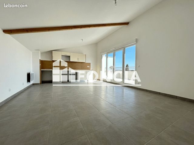 Appartement à louer, 76m², Port-Saint-Louis-du-Rhône