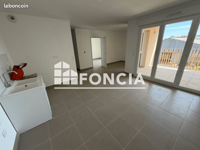 Appartement à louer, 75m², Arles