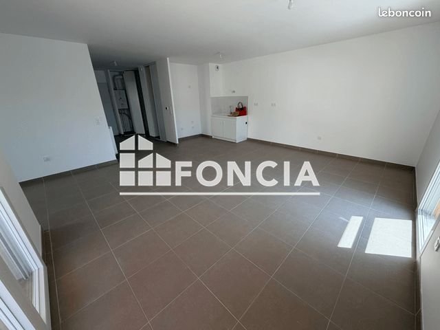 Appartement à louer, 75m², Arles