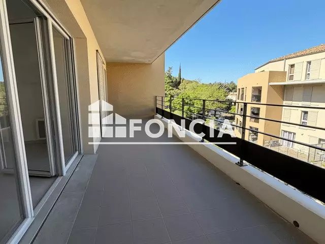 Appartement à louer, 62m², Trets