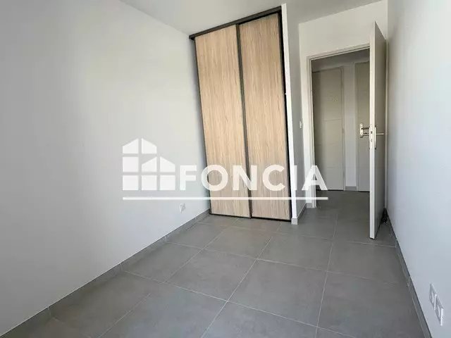 Appartement à louer, 62m², Trets