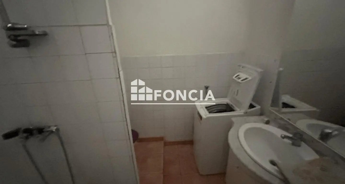 Appartement à louer, 60m², Marignane
