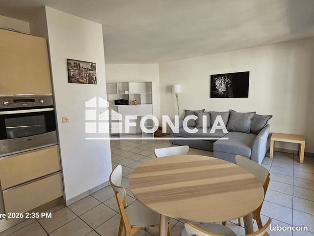 Appartement à louer, 46m², Marseille 8ème