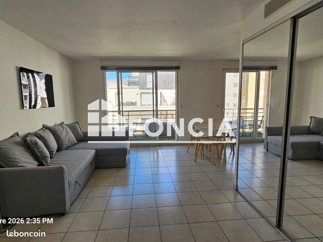 Appartement à louer, 46m², Marseille 8ème