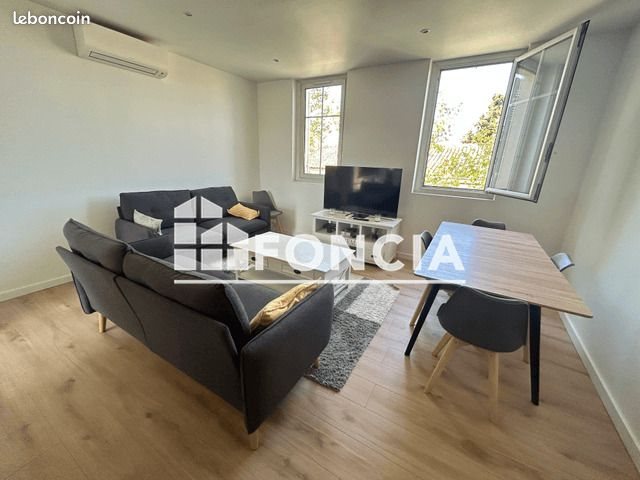 Appartement à louer, 45m², Marseille 8ème