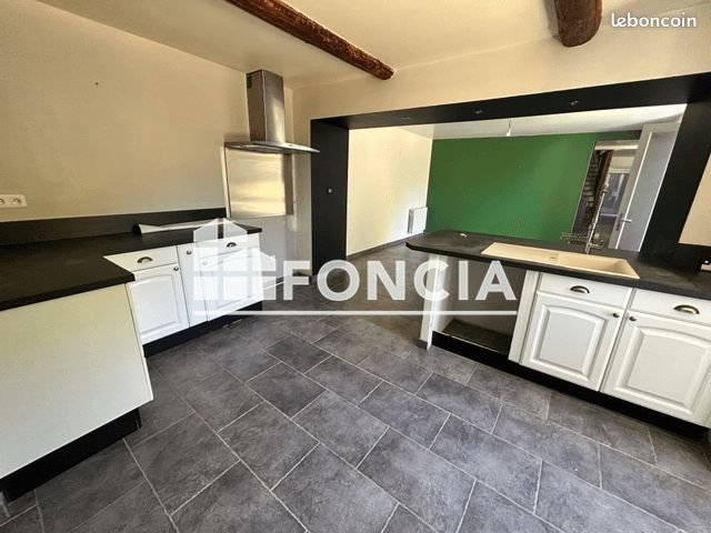 Maison à louer, 196m², Roquevaire