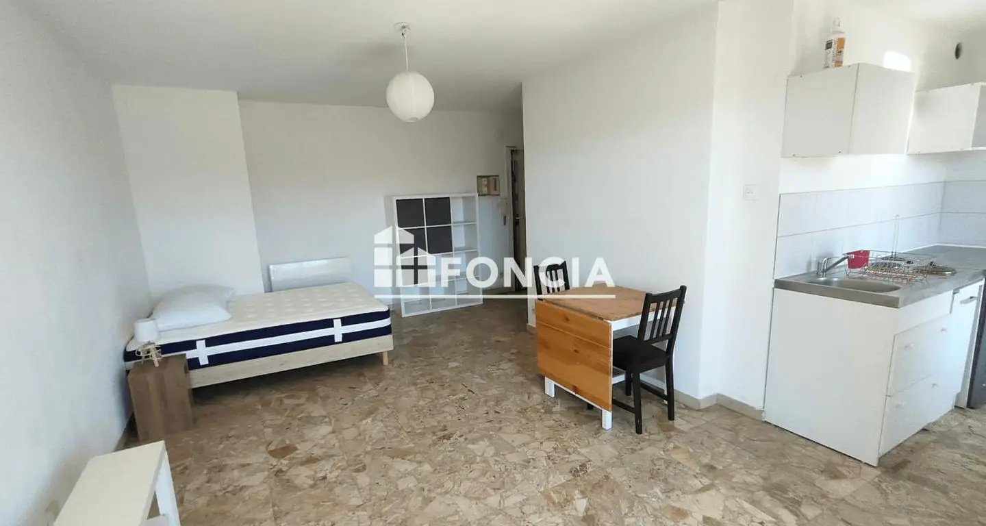Appartement à louer, 32m², Marseille 10ème