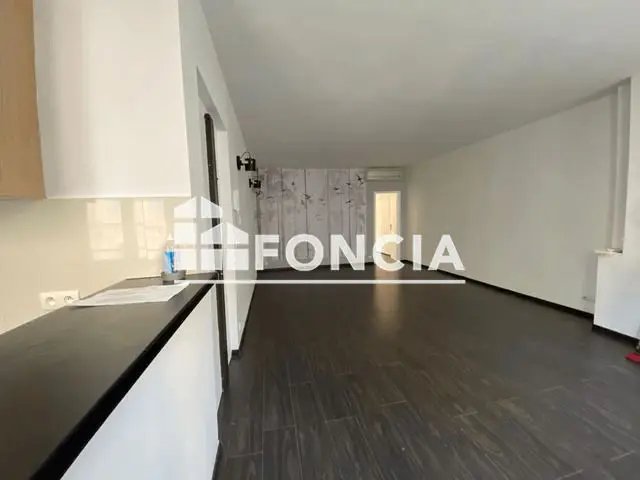 Appartement à louer, 75m², Marseille 1er