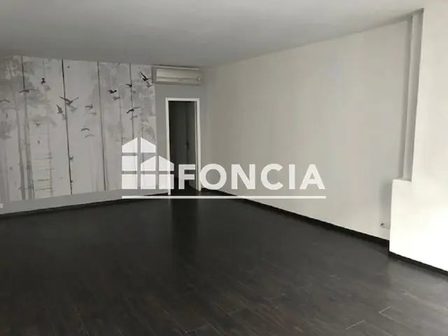Appartement à louer, 75m², Marseille 1er