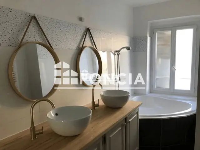 Appartement à louer, 75m², Marseille 1er