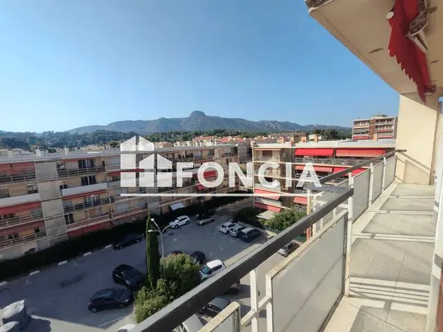 Appartement à louer, 61m², Aubagne