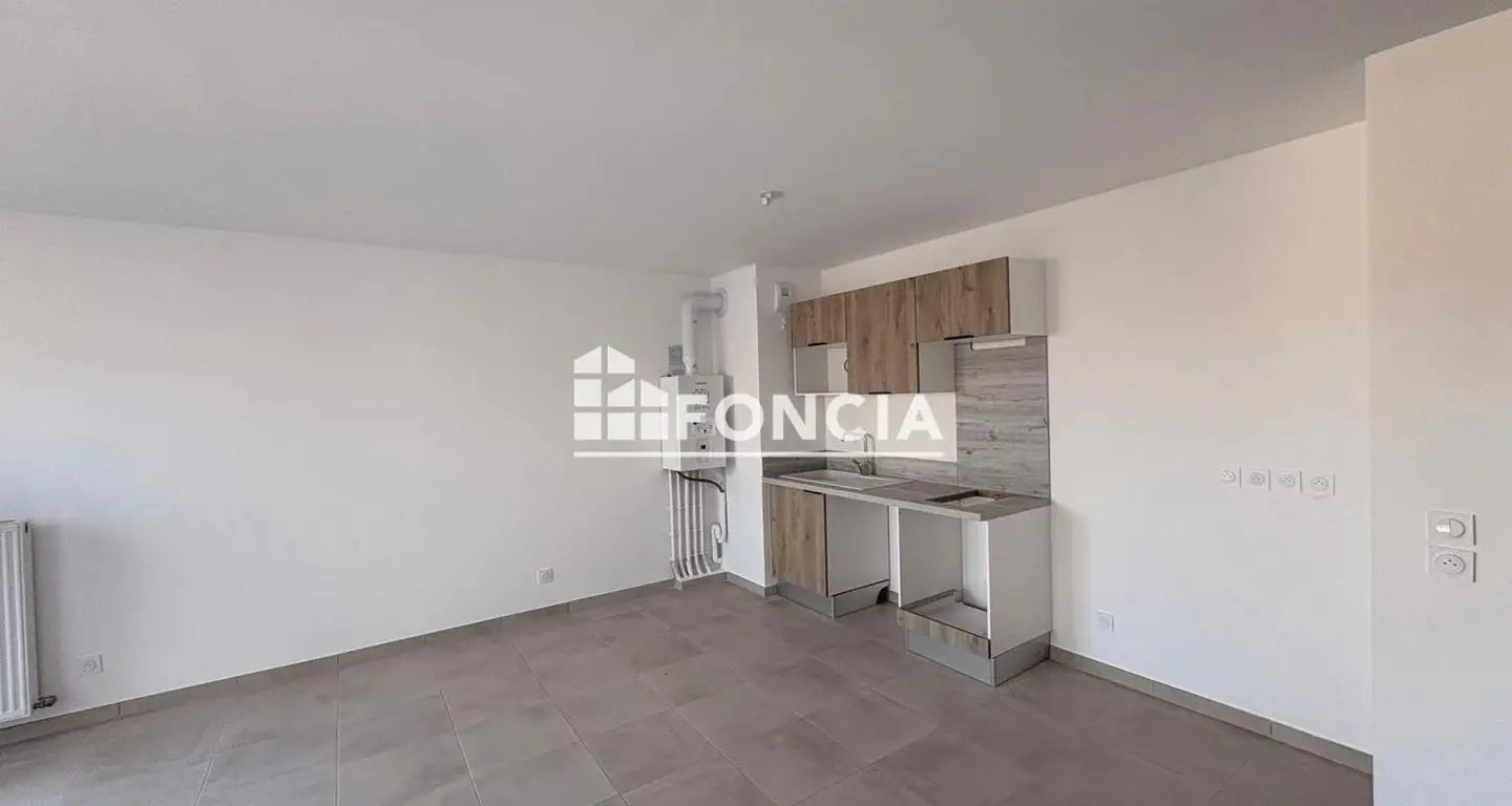 Appartement à louer, 49m², Morières-lès-Avignon