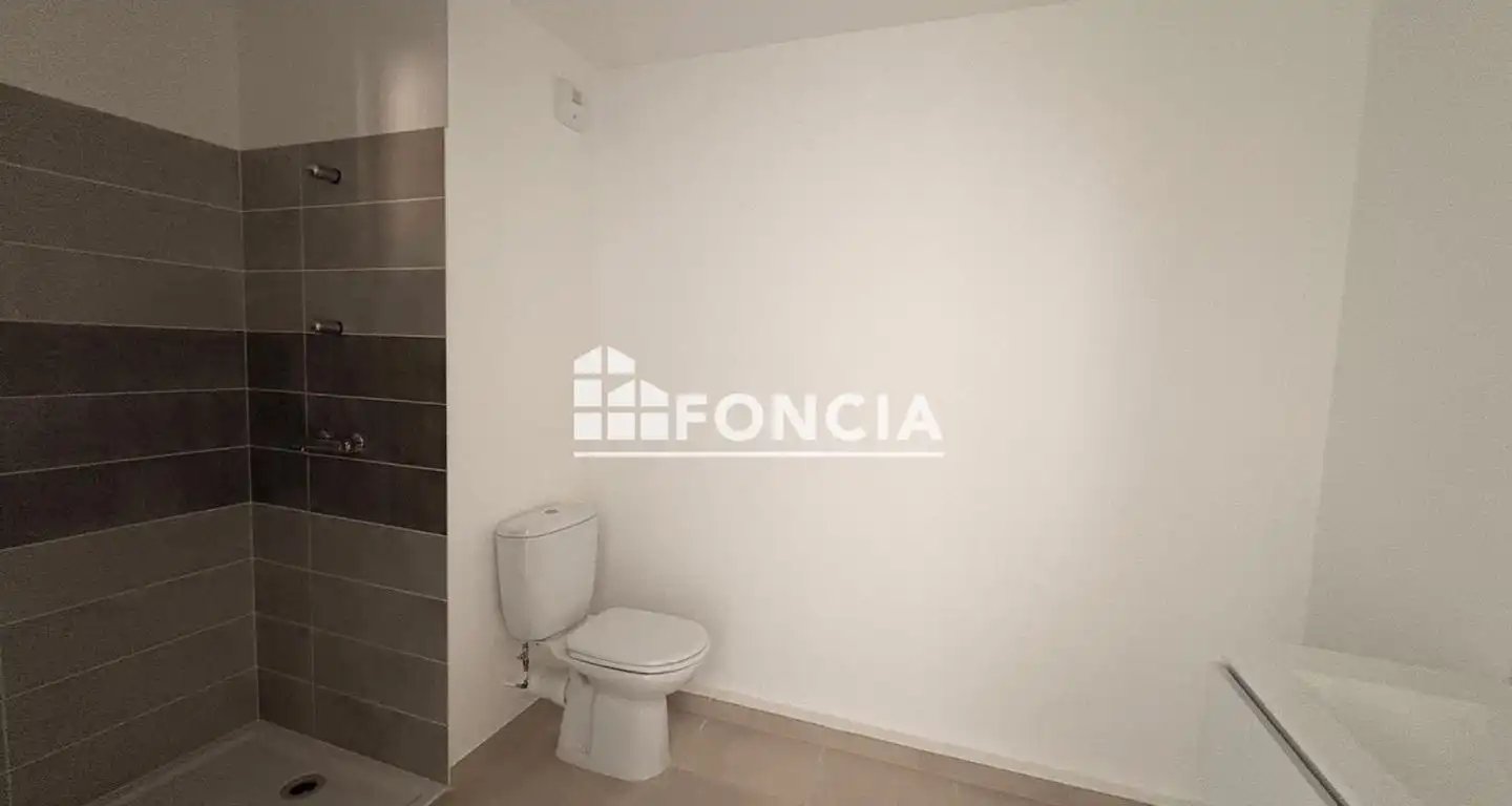 Appartement à louer, 49m², Morières-lès-Avignon