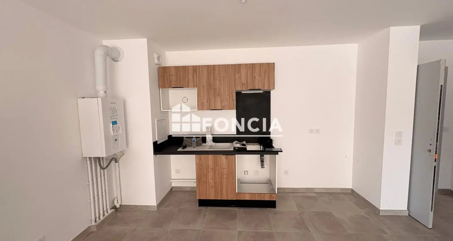 Appartement à louer, 49m², Morières-lès-Avignon