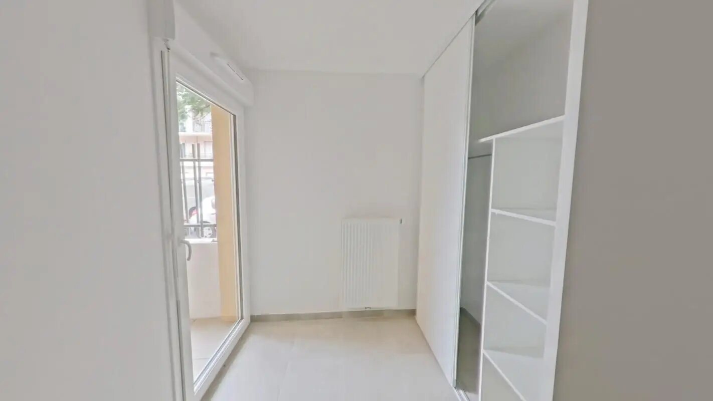 Appartement à louer, 43m², Menton
