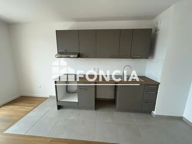 Appartement à louer, 78m², Clichy