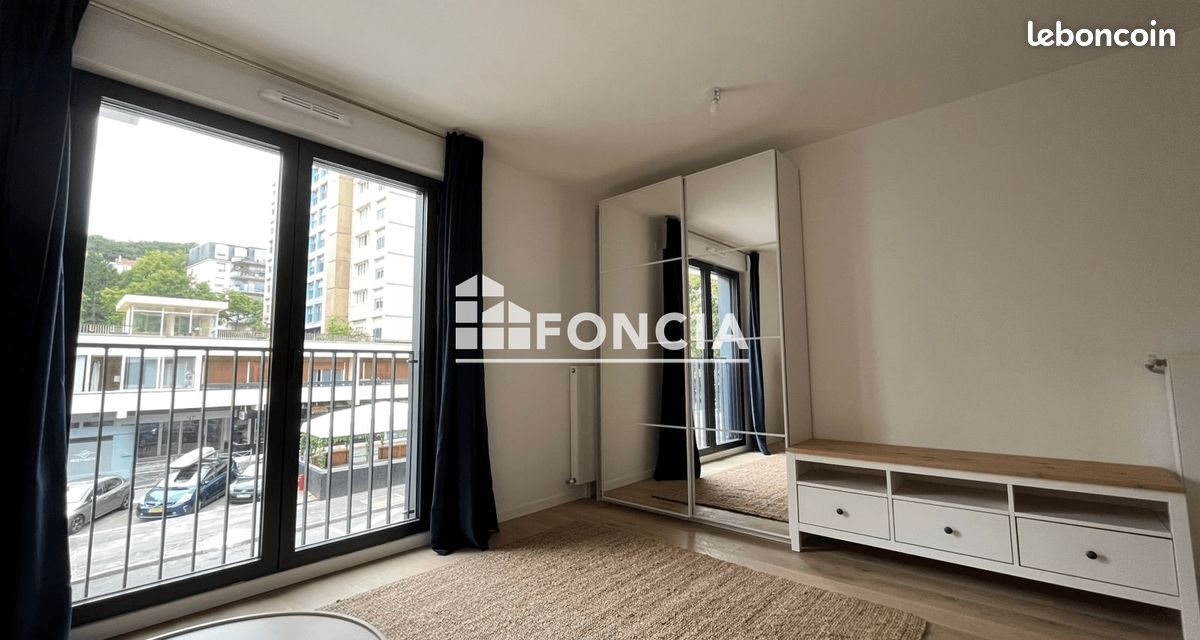 Appartement à louer, 28m², Chaville
