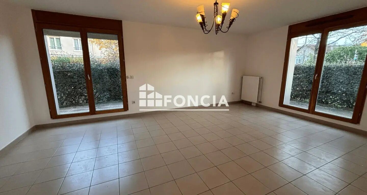 Appartement à louer, 107m², Trappes
