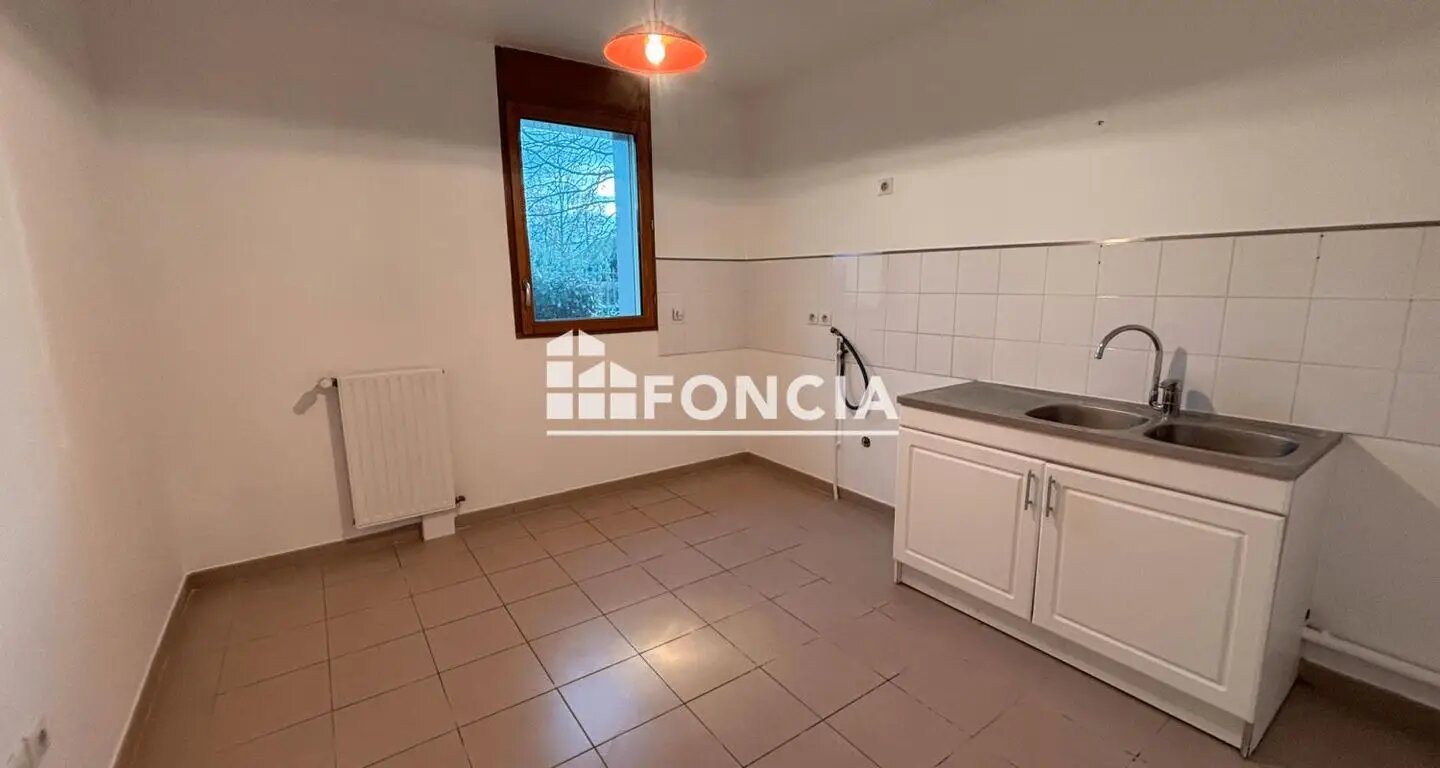 Appartement à louer, 107m², Trappes