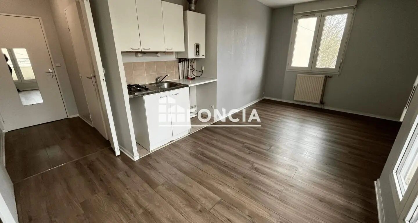 Appartement à louer, 24m², Montigny-le-Bretonneux