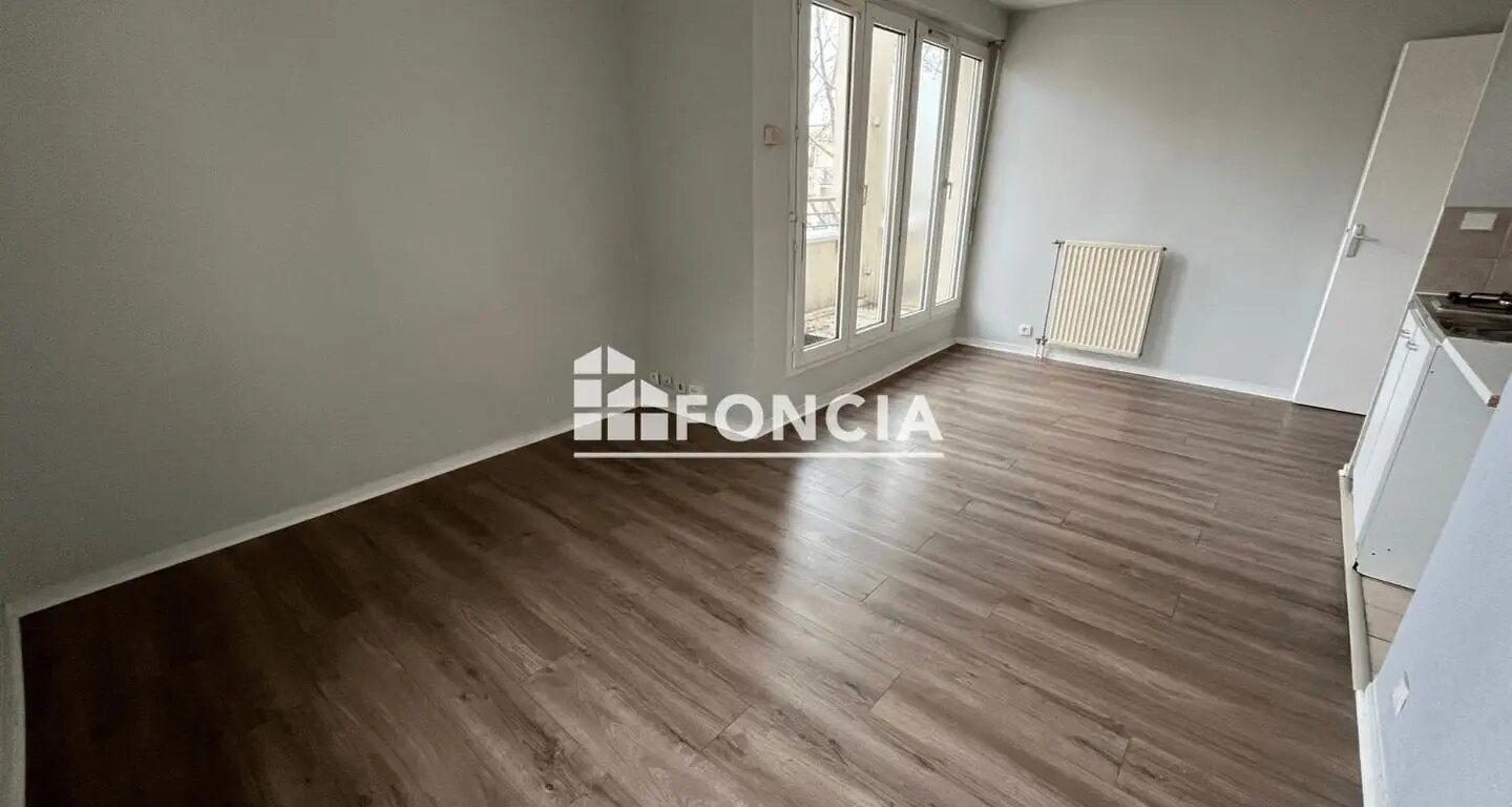 Appartement à louer, 24m², Montigny-le-Bretonneux
