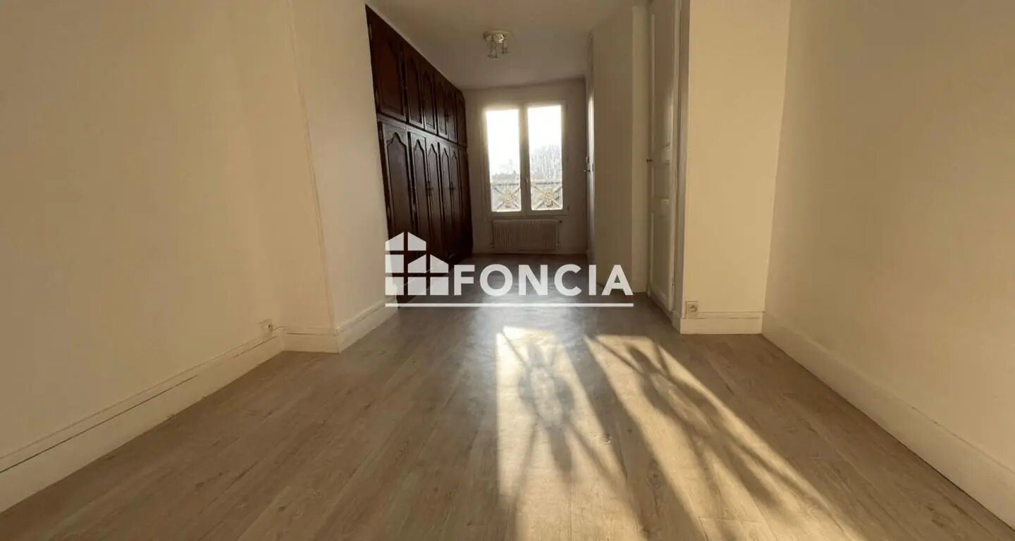 Appartement à louer, 74m², Saint-Germain-en-Laye