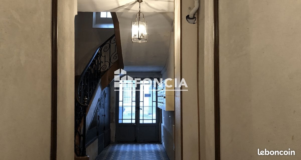 Appartement à louer, 27m², Versailles