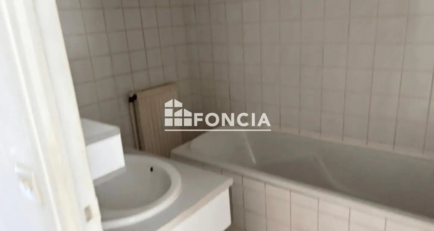 Appartement à louer, 53m², Saulx-Marchais