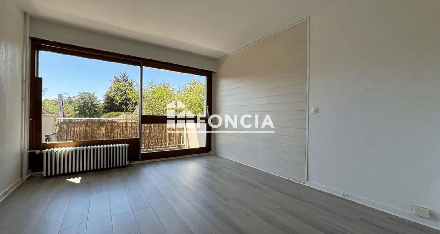 Appartement à louer, 67m², L'Etang-la-Ville