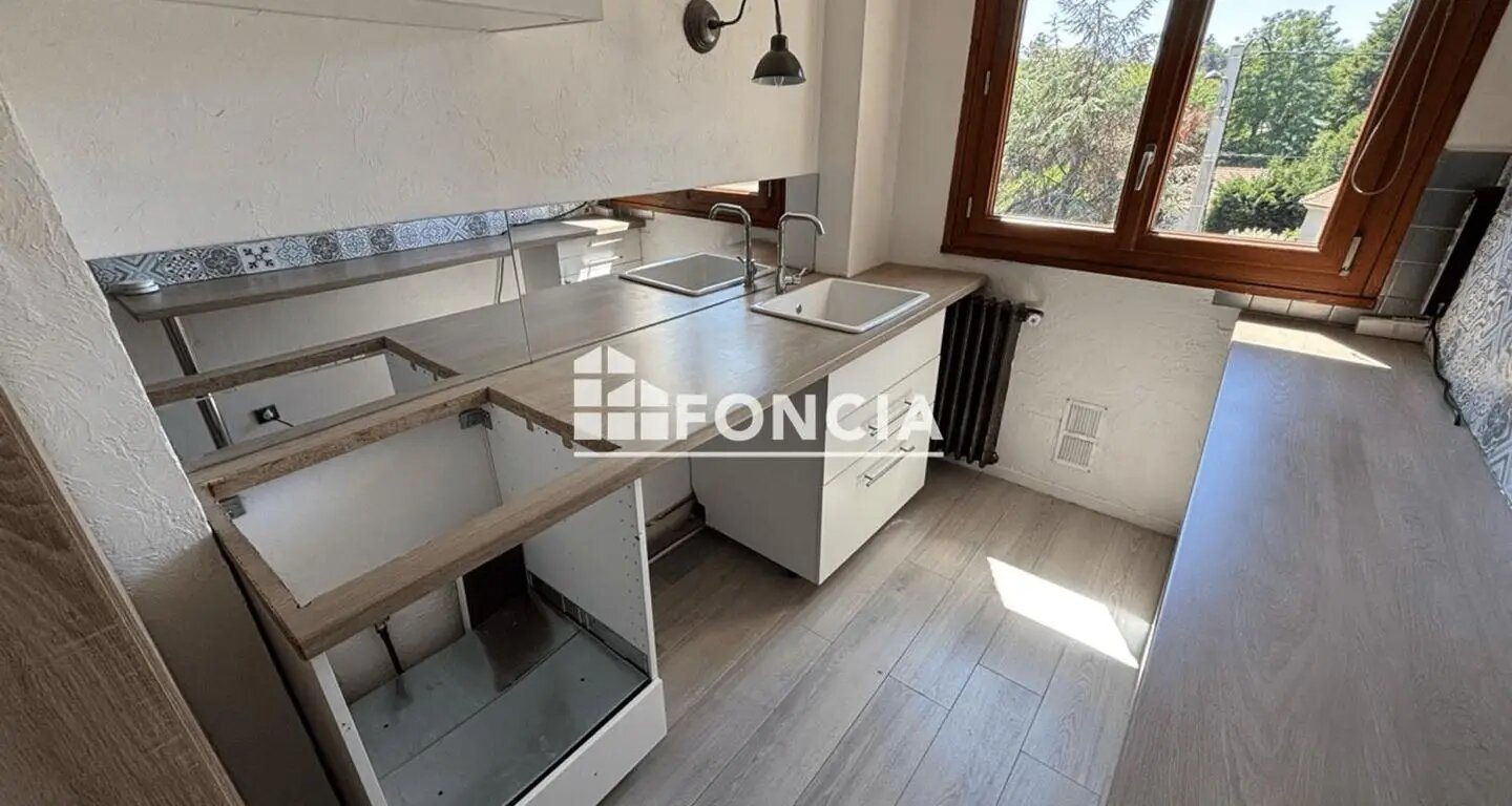 Appartement à louer, 67m², L'Etang-la-Ville