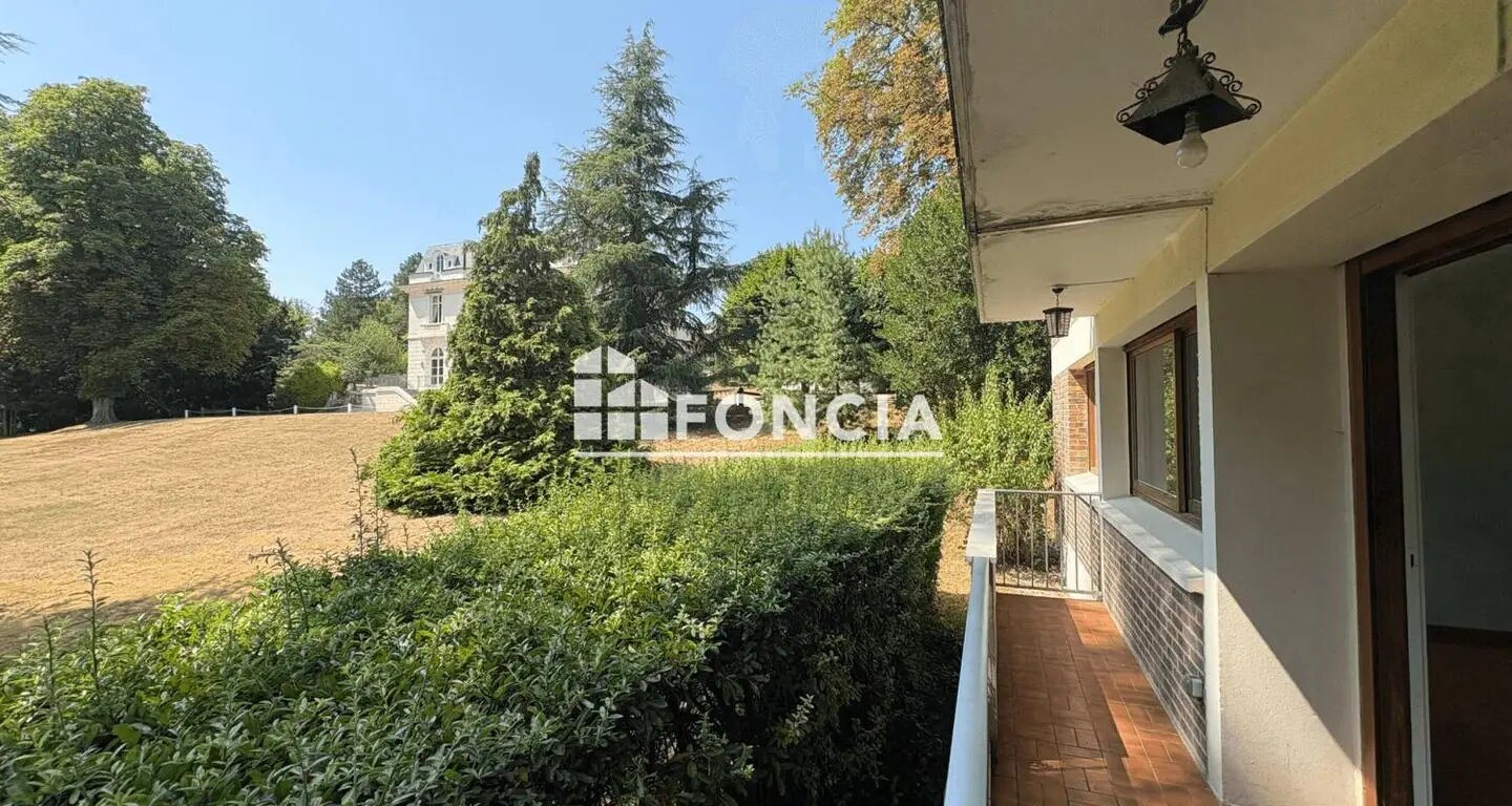 Appartement à louer, 120m², L'Étang-la-Ville