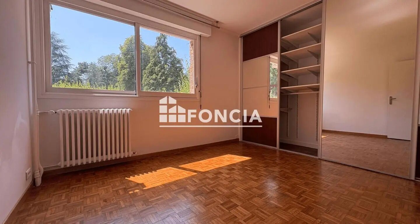 Appartement à louer, 120m², L'Étang-la-Ville