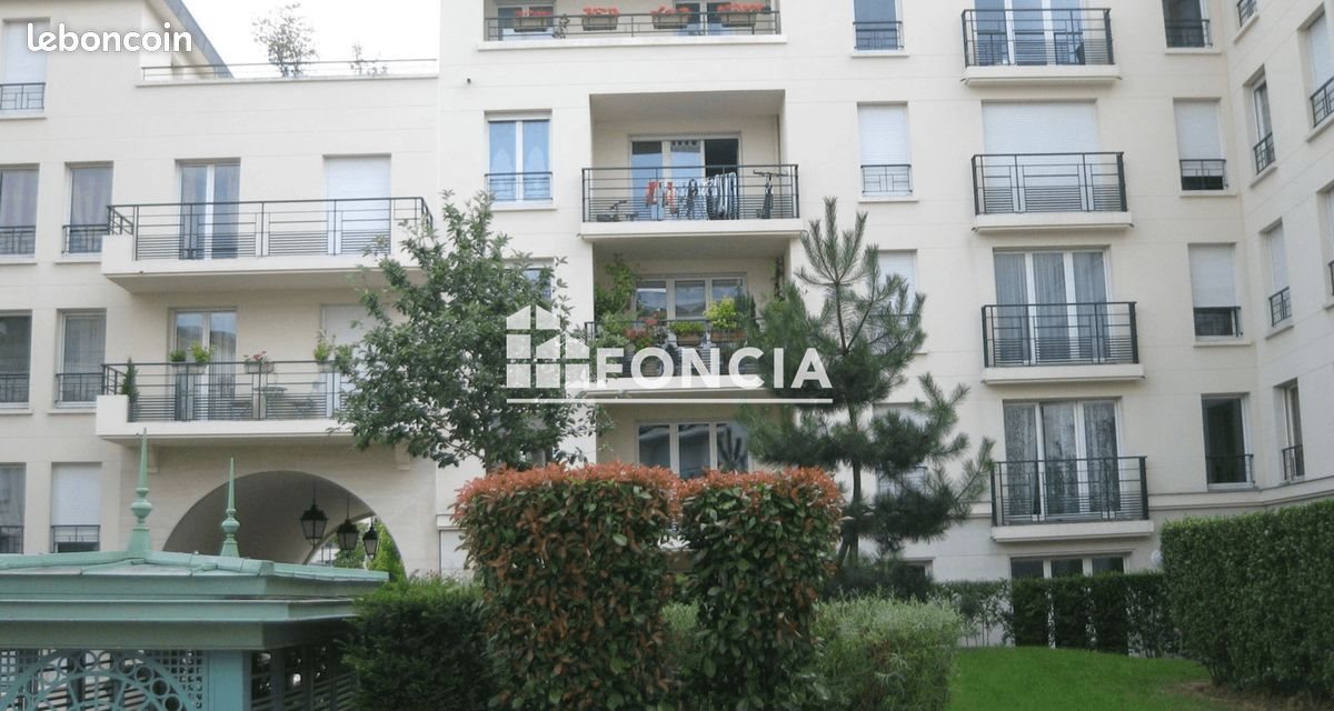 Appartement à louer, 47m², Saint-Cyr-l'Ecole
