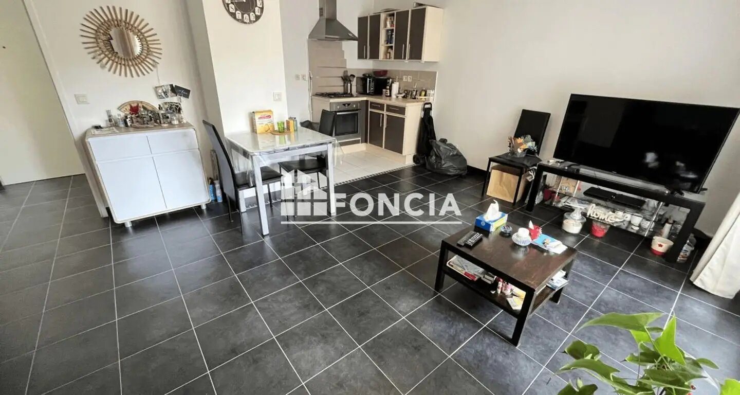 Appartement à louer, 43m², Elancourt