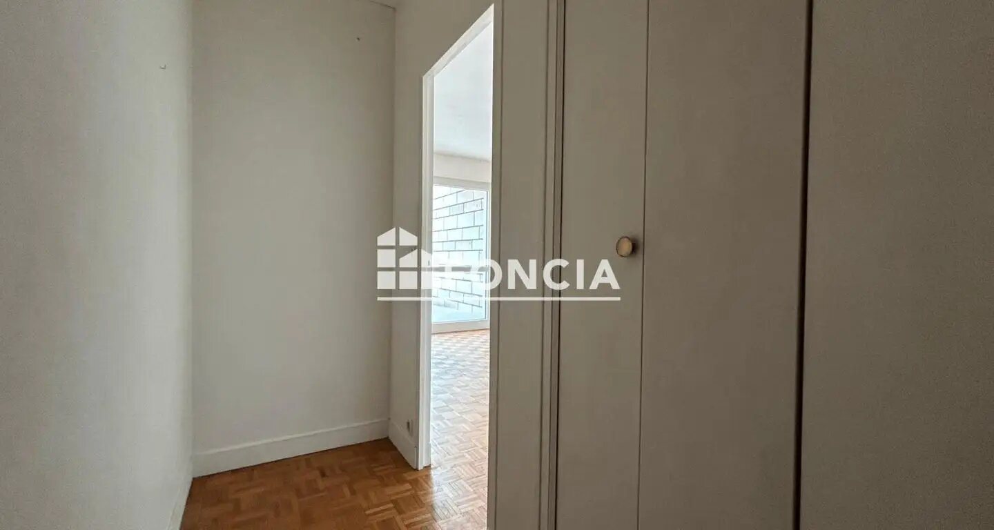 Appartement à louer, 27m², Le Pecq