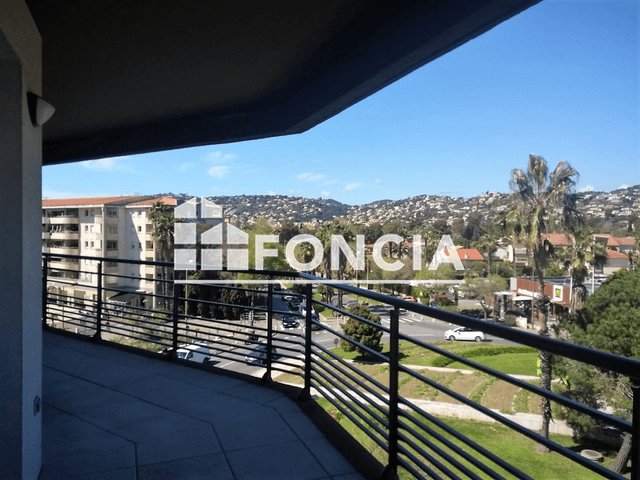 Appartement à louer, 41m², Antibes