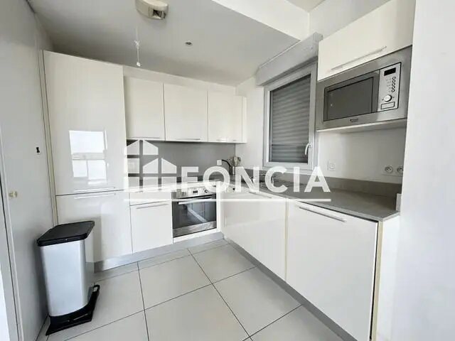 Appartement à louer, 60m², Antibes
