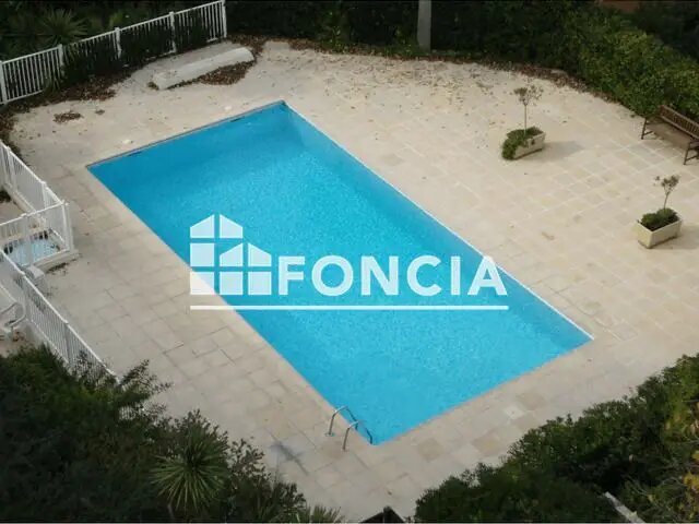 Appartement à louer, 60m², Antibes