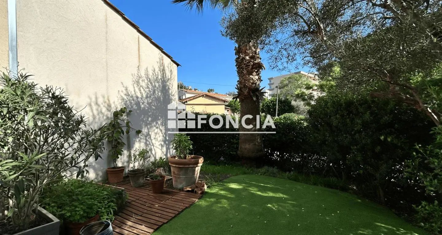 Maison à louer, 82m², Antibes