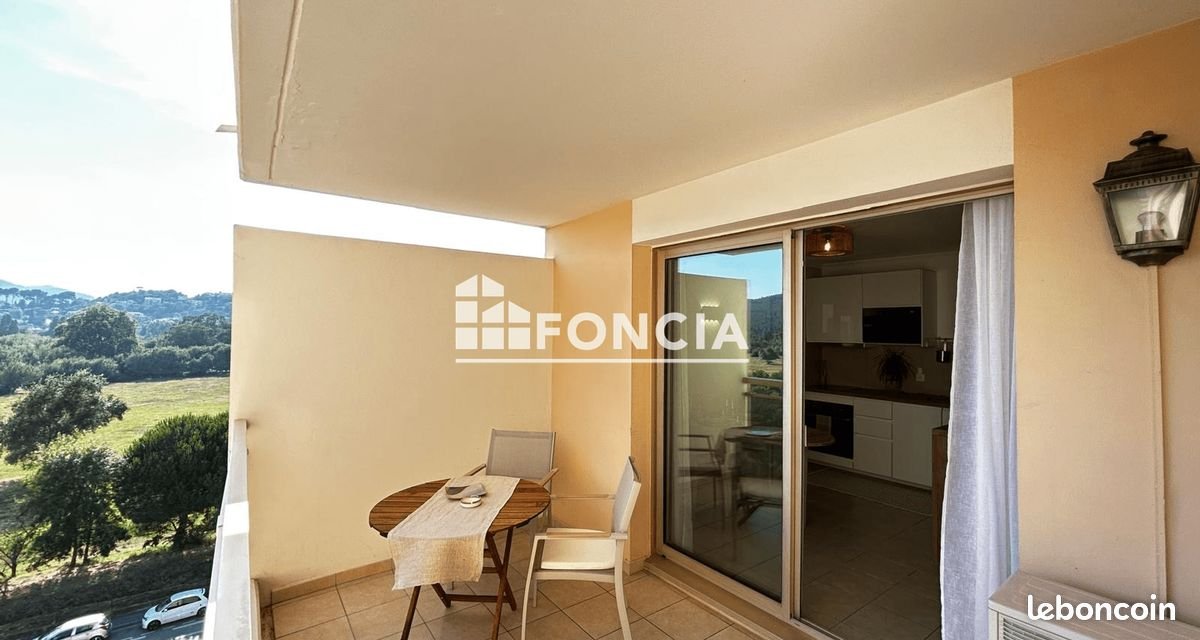 Appartement à louer, 29m², Mandelieu-la-Napoule