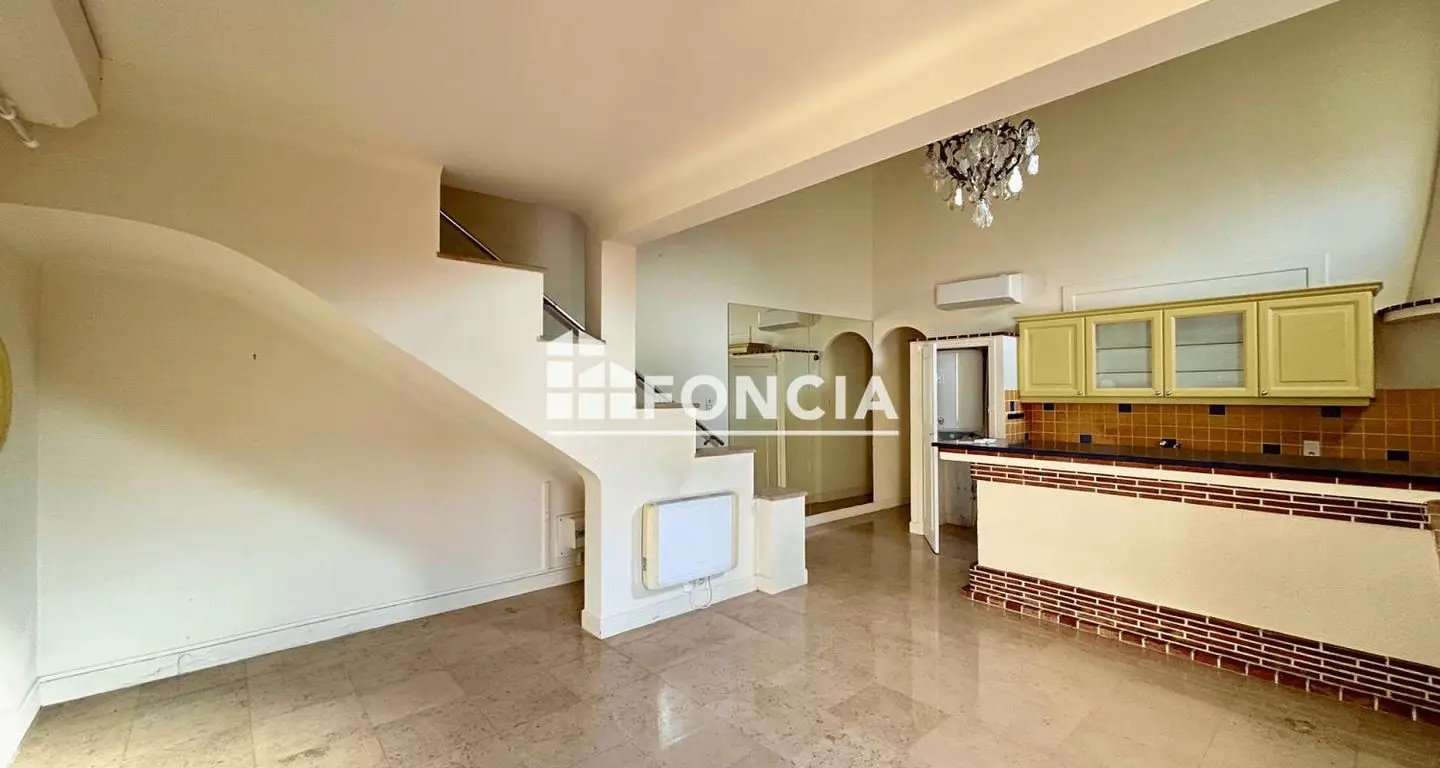 Appartement à louer, 52m², Antibes