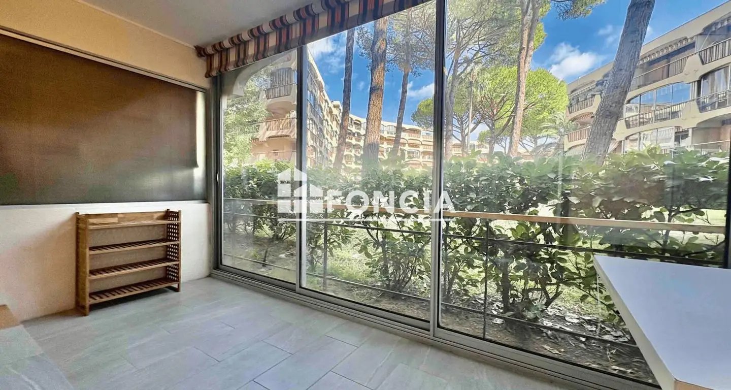 Appartement à louer, 22m², Mandelieu-la-Napoule