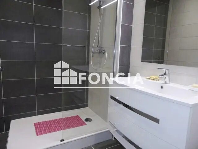 Appartement à louer, 51m², Menton