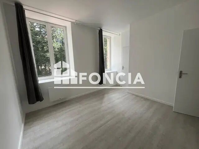 Appartement à louer, 61m², Kerlaz