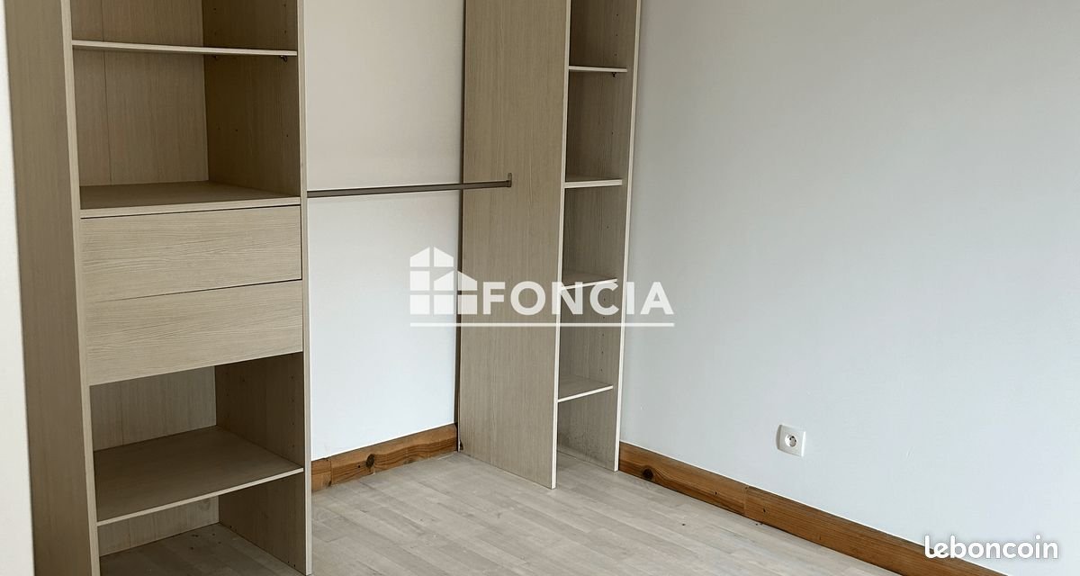Appartement à louer, 45m², Plouaret